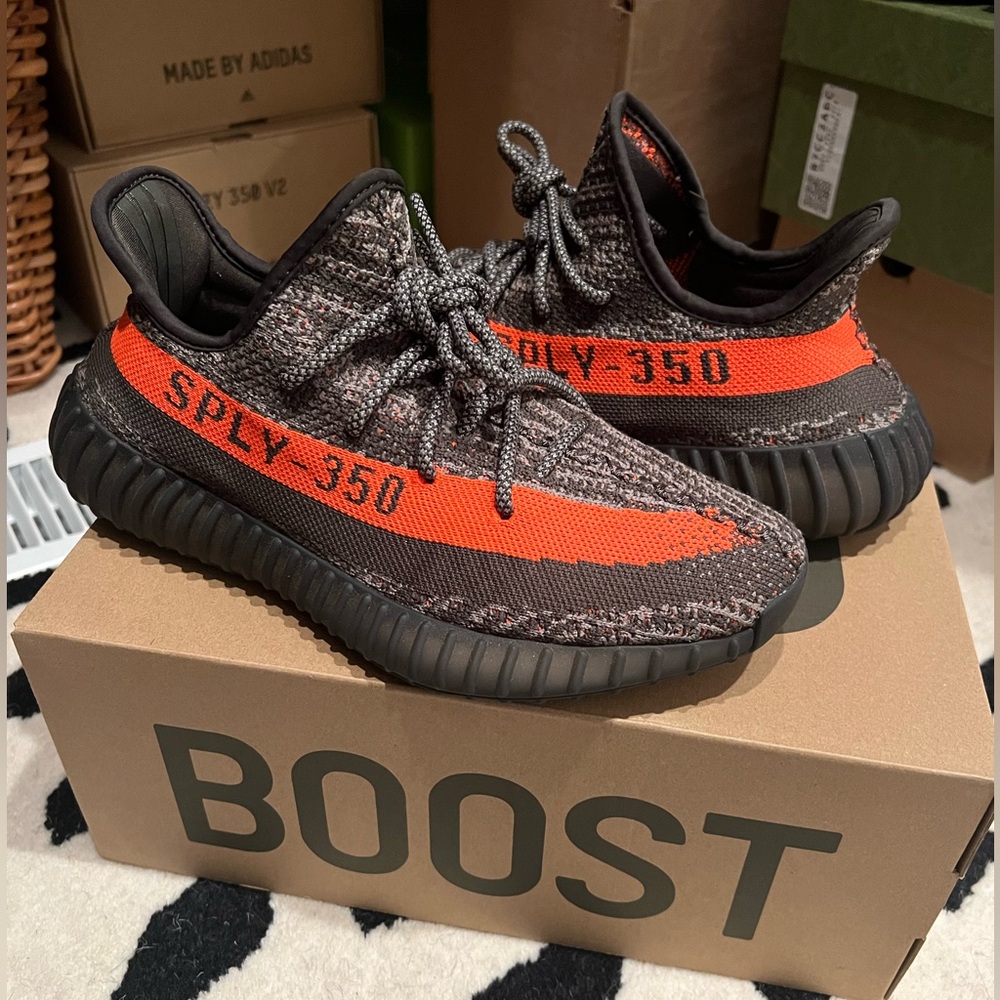 Yeezy Boost 350 V2 carbon beluga shoes excellent authentic with box size 7